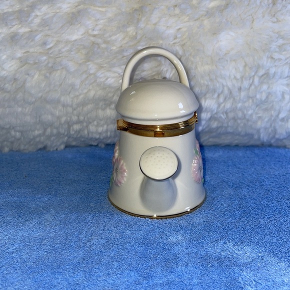 Vintage LENOX Treasures Treasure Box. - Picture 4 of 7